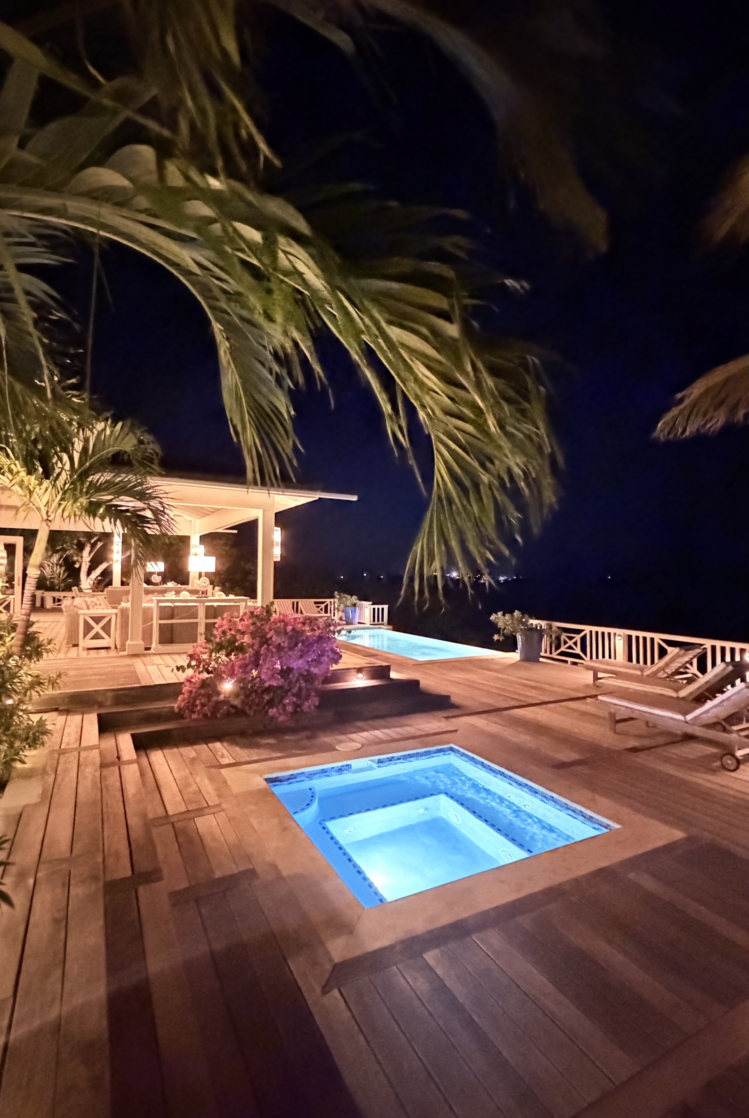 Deck-by-night-bakarihouse-exuma