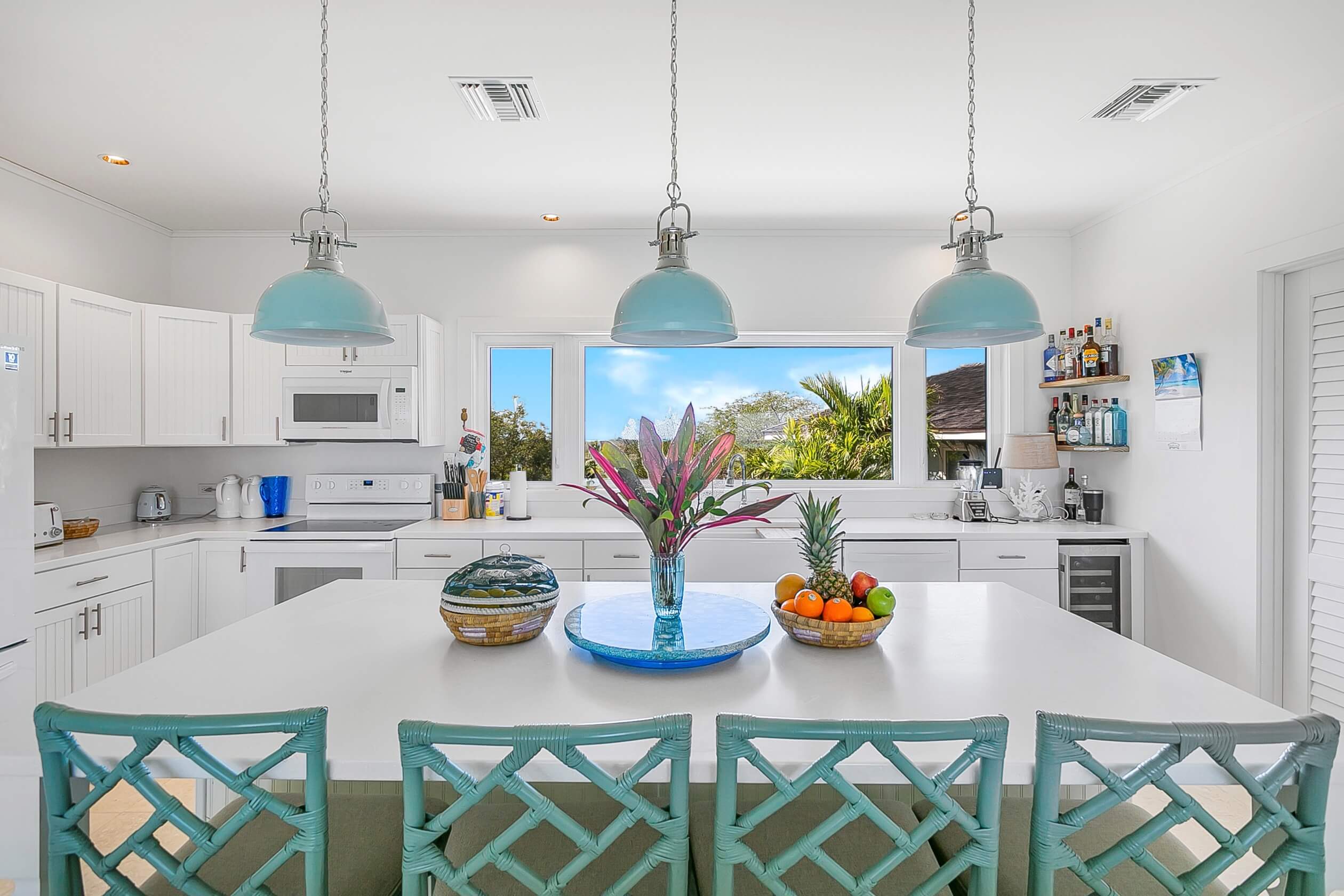 Kitchentable Bakari House Great Exuma Bahamas