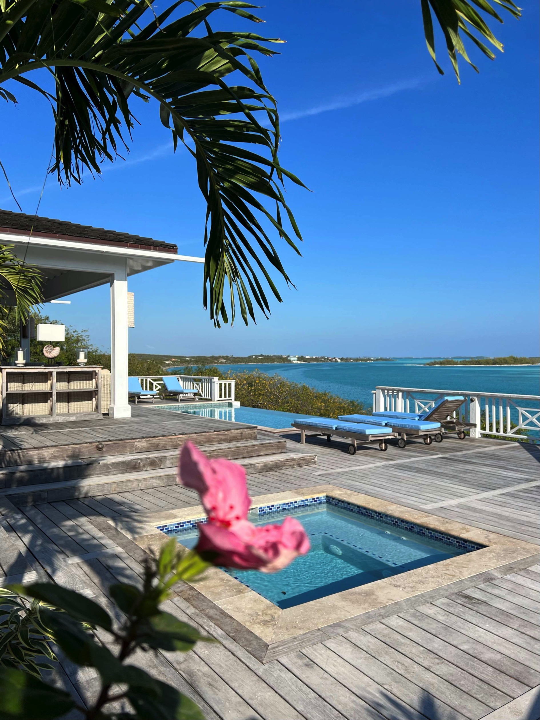 Outdoor jacuzzi spa overlooking the ocean Bakari House Great Exuma Bahamas